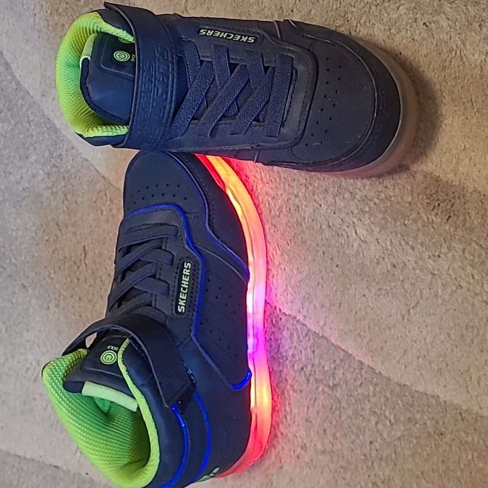 Boys Skechers Ice Lights Sneakers, size 12